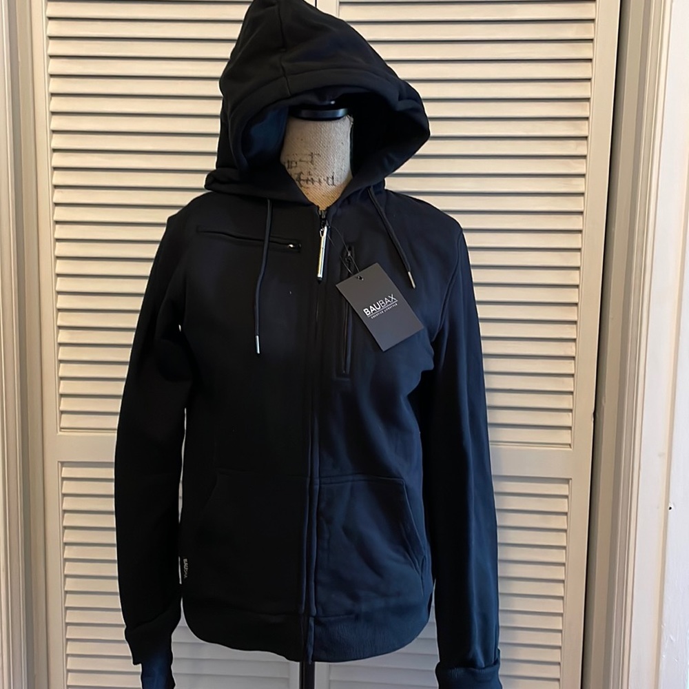 BauBax women’s sweat shirt jacket.
